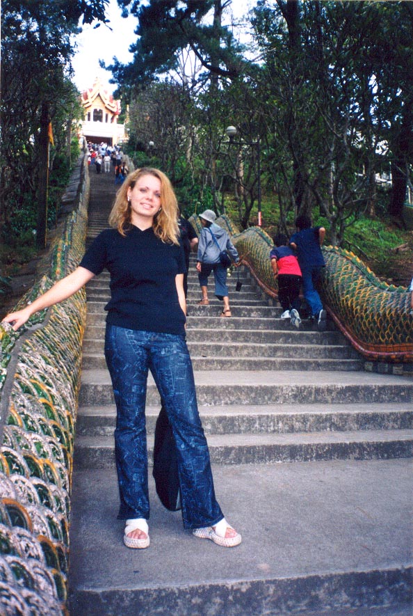 Doi Sutheb: stairs