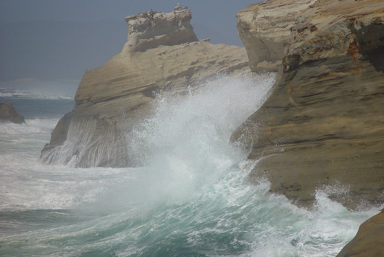 Big waves at the cape 1