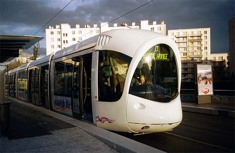 Le tram a Lyon -  ,    