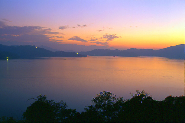 Sun Moon Lake (III)