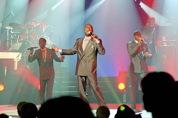  "The Drifters"   "Live in concert"